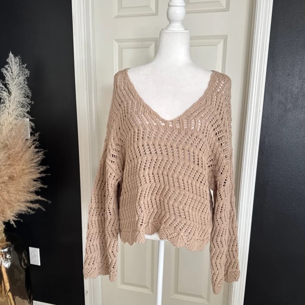 American Eagle V-Neck Crochet Knit Sweater
 size XL - Picture 3 of 12